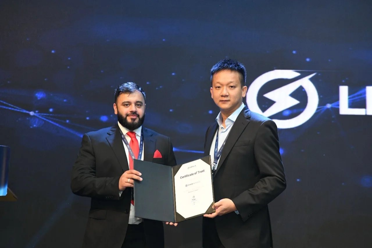Athar Jameel Ahmed receiving Legion Network’s Certificate of Trust